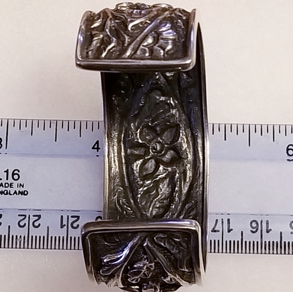 Rare Silpada Sterling Silver Flower Vine Cuff Bracelet - Picture 3 of 14